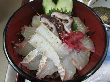 海鮮丼 海鮮丼