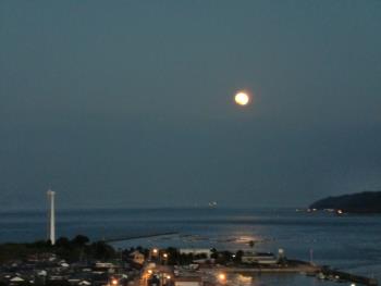 皆既月食 皆既月食